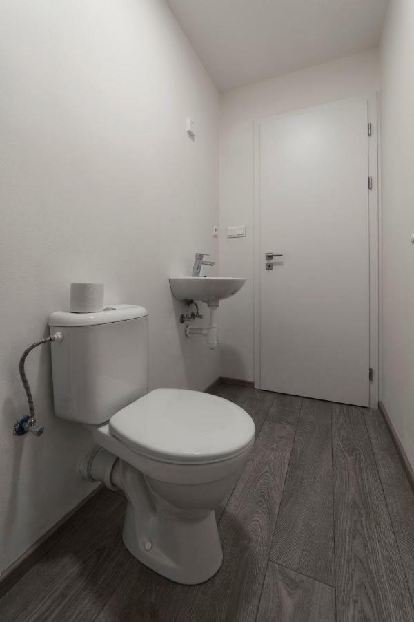 Hostel Homer Liben Praha Eksteriør bilde